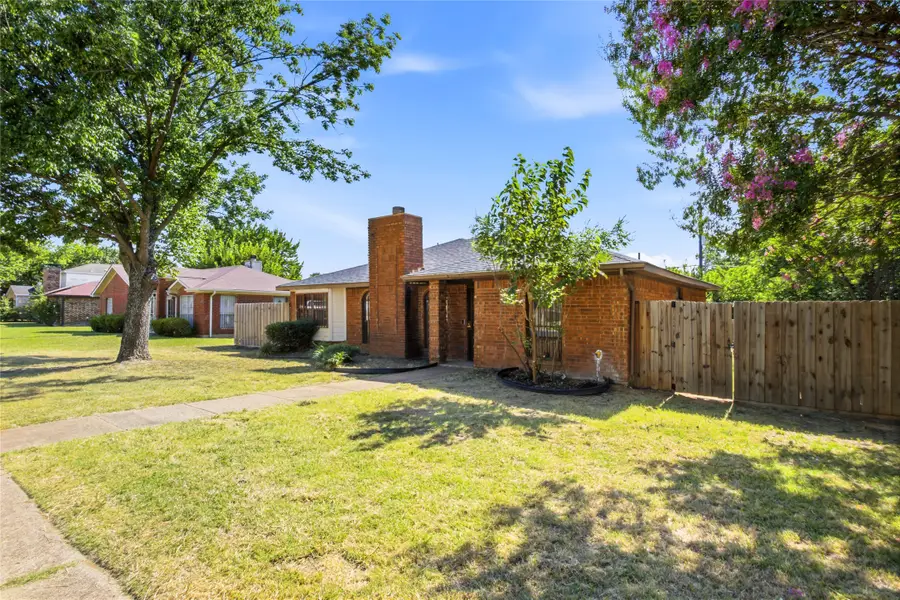 2431 Eastern Oaks Drive, Dallas, TX 75227 - #2