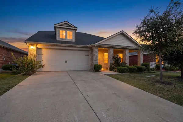 2329 Julia Lane, Forney, TX 75126