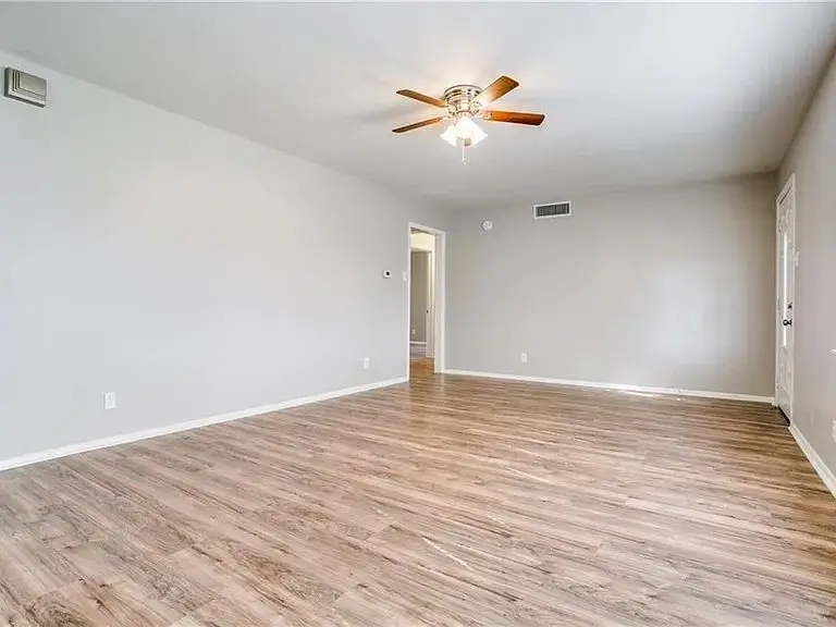 1255 E Pentagon Parkway, Dallas, TX 75216 - #3