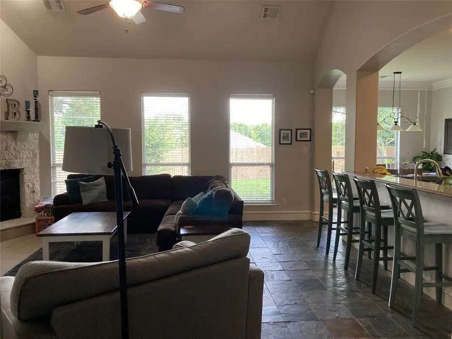806 Cobblestone Court, Cedar Hill, TX 75104 - #3