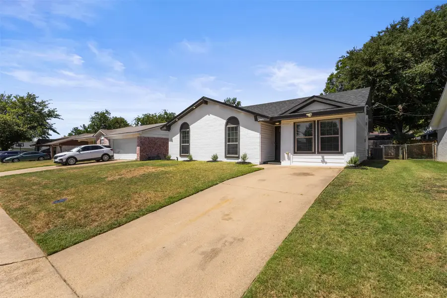 2441 Miller Street, Grand Prairie, TX 75051 - #2