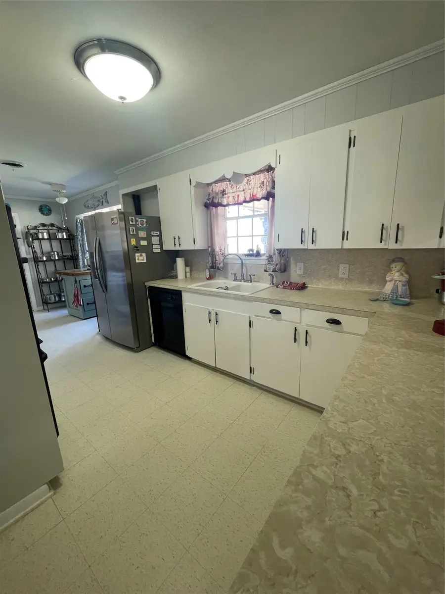 618 E Vinnie Street, Plain Dealing, LA 71064 - #3