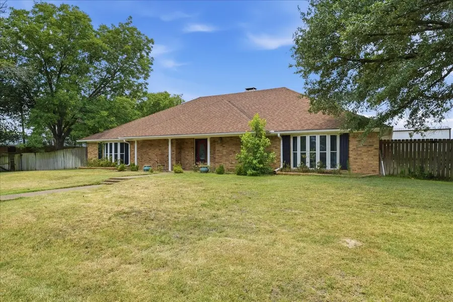 130 Mulberry Street, Van, TX 75790 - #2