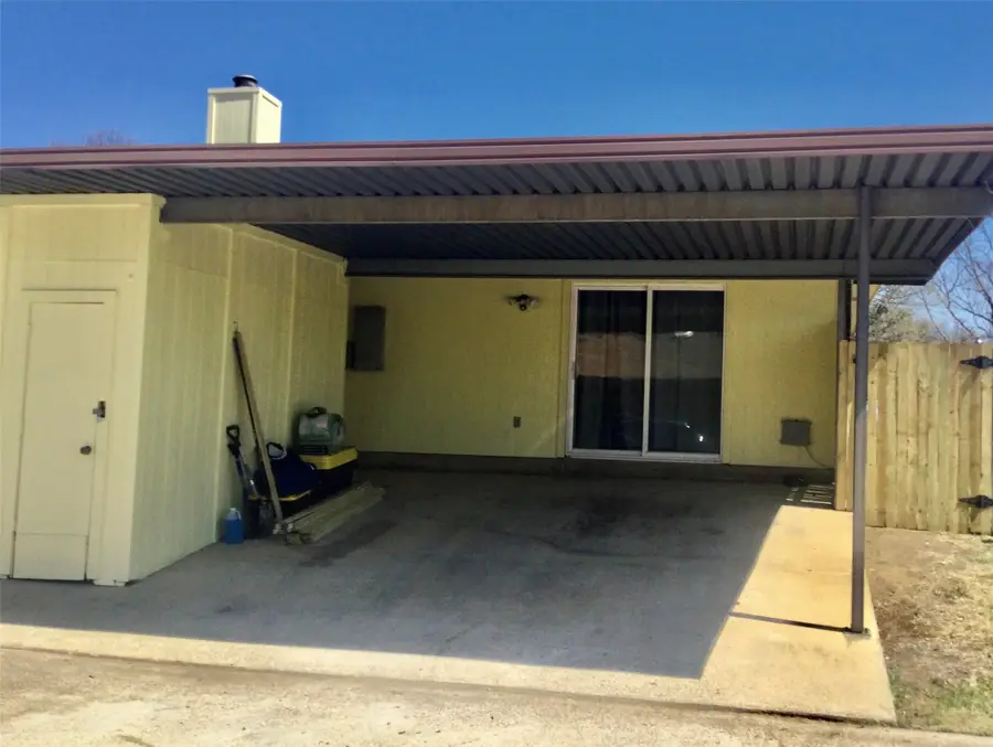 713 Cory Street, Grapevine, TX 76051 - #3