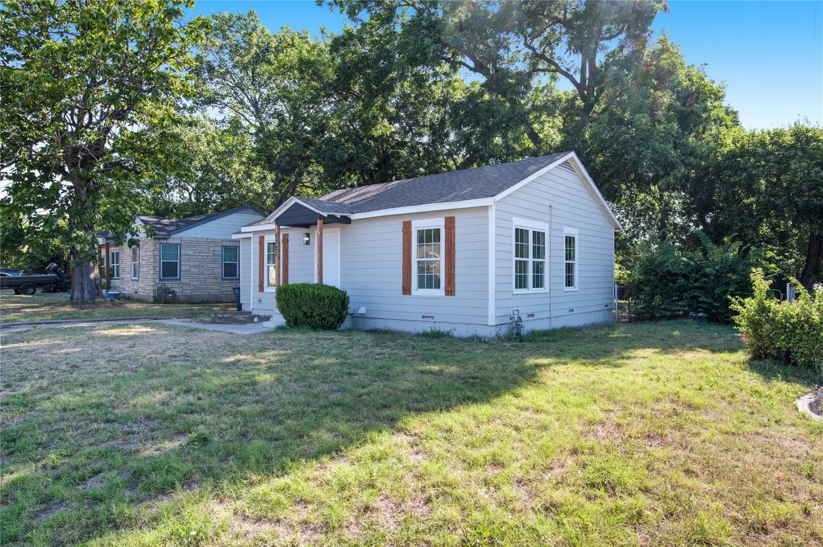 2321 Eastover Avenue, Fort Worth, TX 76105 - #1