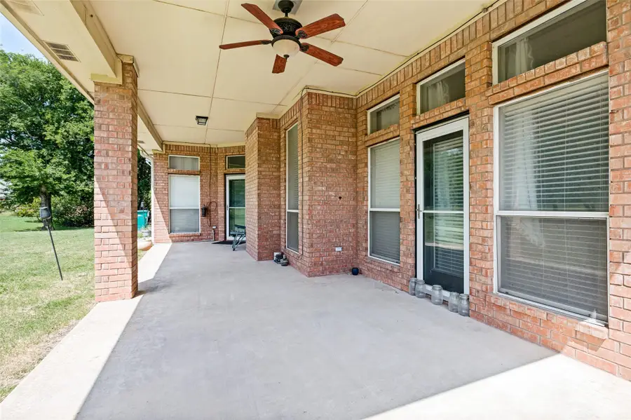 2828 S Lakeview Drive, Cedar Hill, TX 75104 - #3