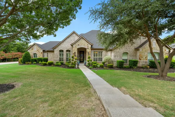 101 Fairway Drive, Waxahachie, TX 75165
