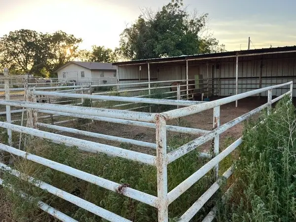 508 N Water Street, Roby, TX 79543