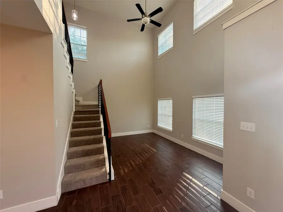 301 Mineral Wells Street, Terrell, TX 75160 - #3