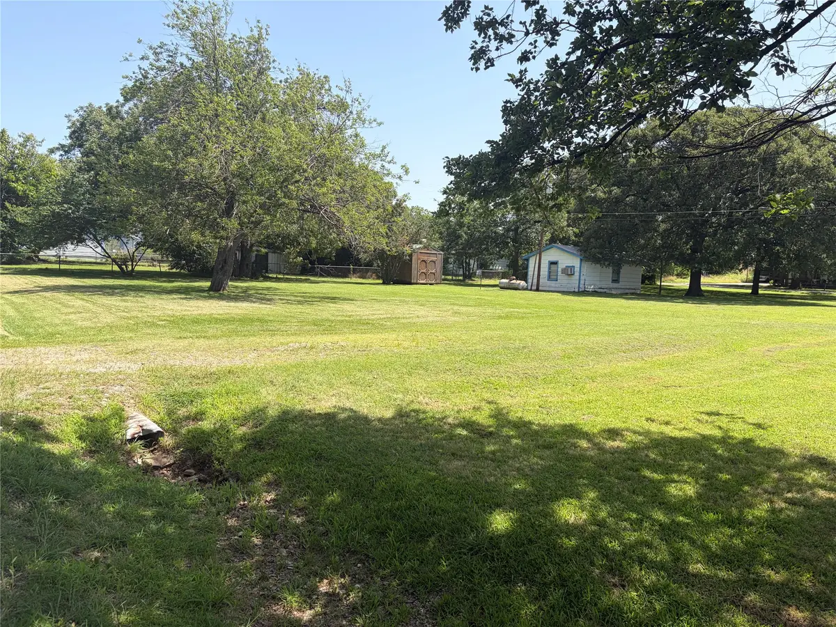 70 Seminole Drive, Gordonville, TX 76245 - #1