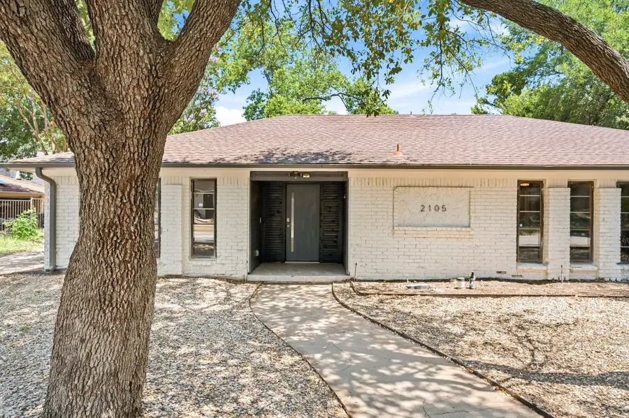 2105 Inverness Drive, Arlington, TX 76012 - #2