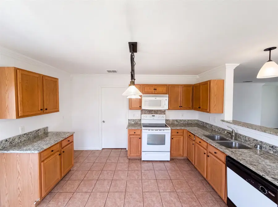 6200 St James Place, Denton, TX 76210 - #2