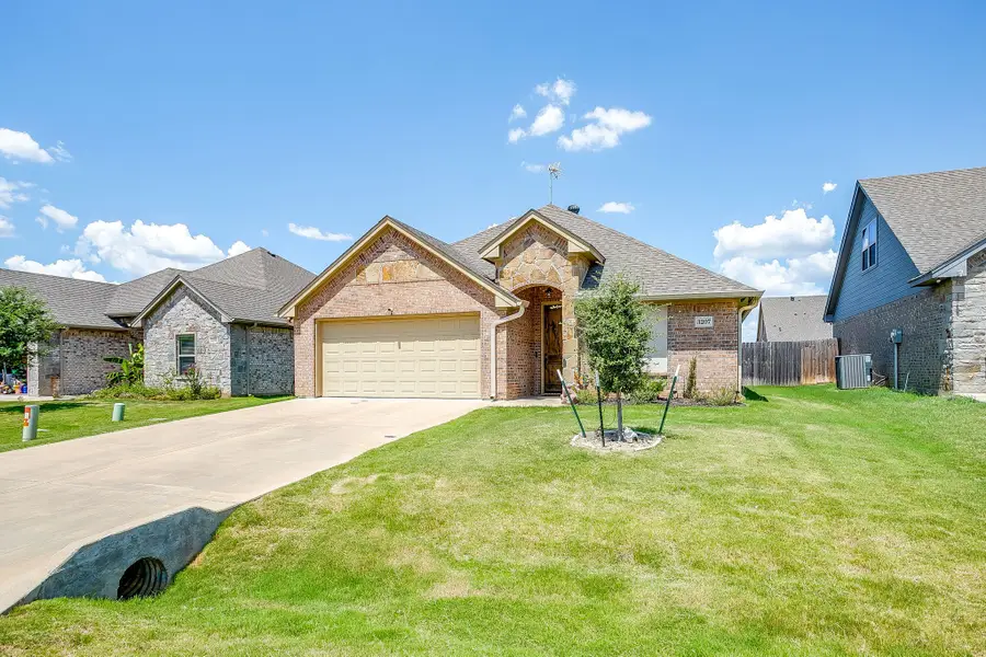 3207 Windcrest Drive, Granbury, TX 76049 - #2