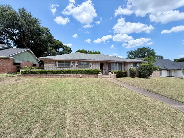 3811 Laurel Canyon Drive, Dallas, TX 75233