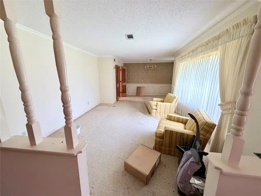 3811 Laurel Canyon Drive, Dallas, TX 75233 - #2