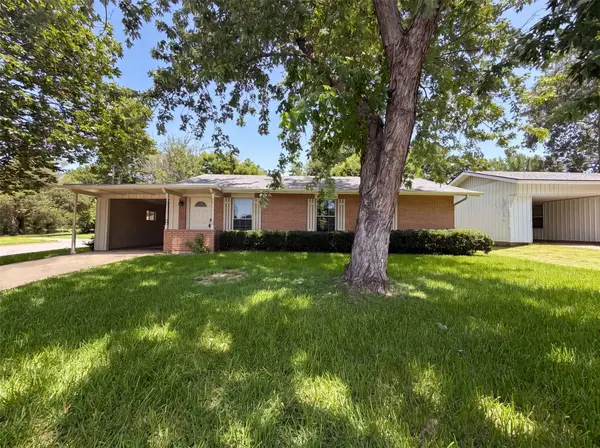 2549 Steven Drive, Denison, TX 75020