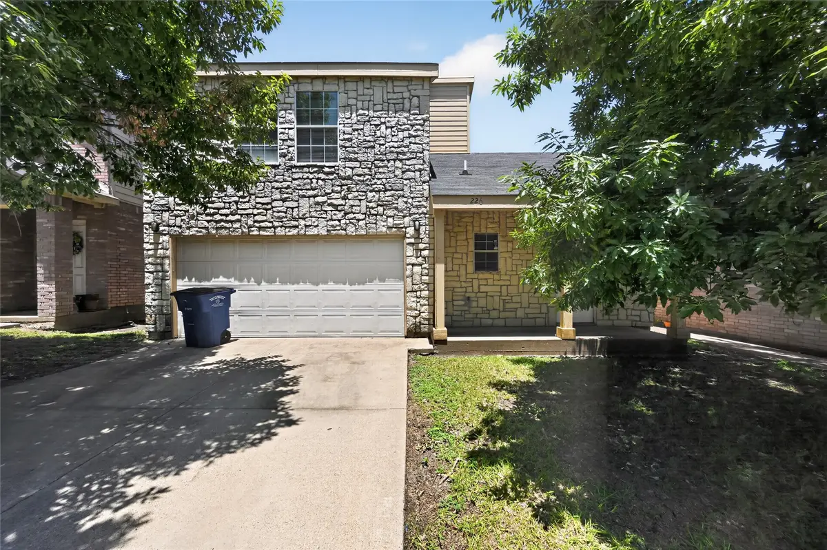 226 Cliff Heights Circle, Dallas, TX 75241 - #1