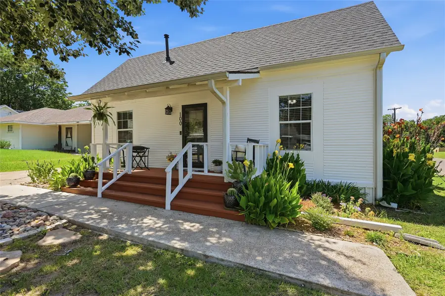 100 Buchanan Street, Whitesboro, TX 76273 - #3