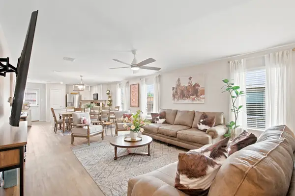 1028 Naranjos Drive, Haslet, TX 76052