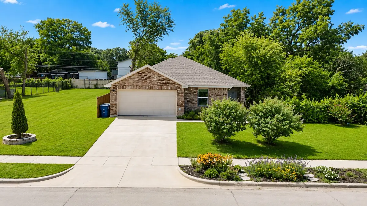1634 E Missouri Avenue, Dallas, TX 75216 - #1