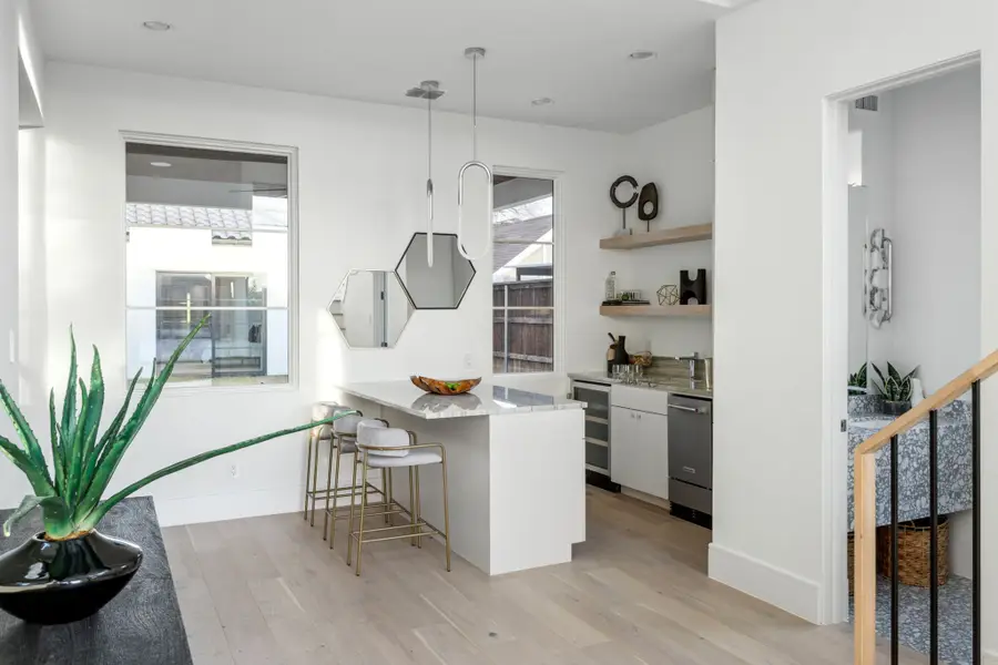 7526 Kenwell Street, Dallas, TX 75209 - #2
