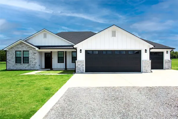352 Private Road #36009, Honey Grove, TX 75446