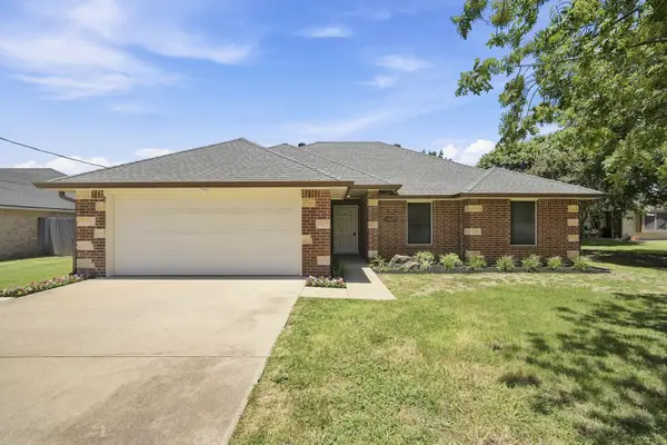 1519 Shawnee Road, Waxahachie, TX 75165