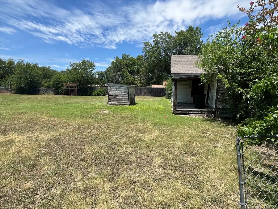 549 E Elm Street, Dublin, TX 76446 - #3