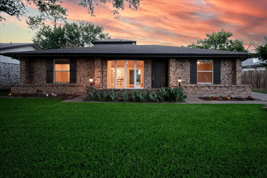 2001 Pebblebrook Trail, Irving, TX 75060 - #2