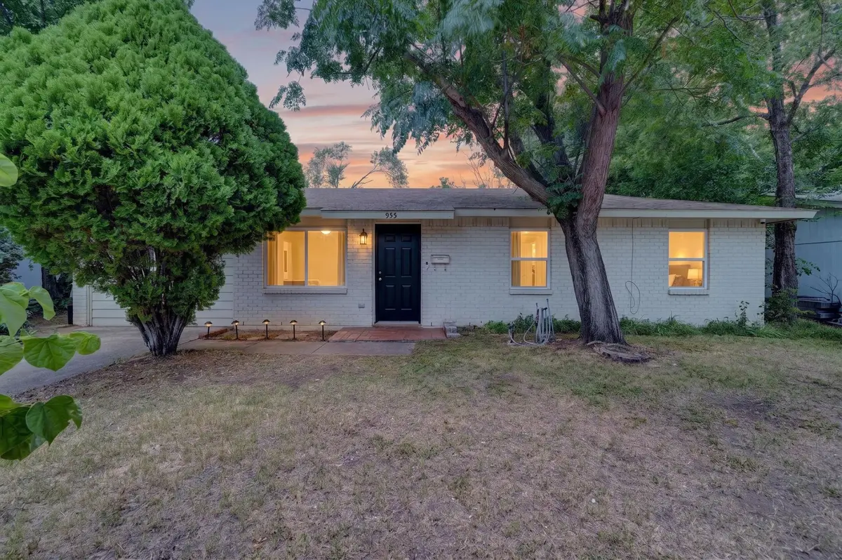 955 Ashwood Drive, Lewisville, TX 75067 - #1