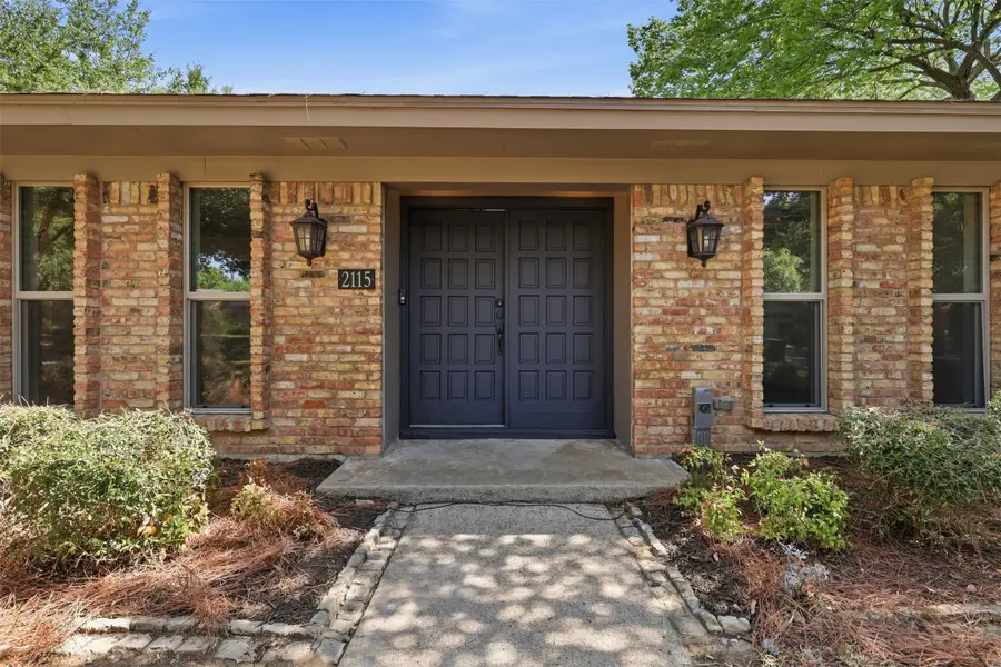 2115 Meadowlake Court, Arlington, TX 76013 - #2