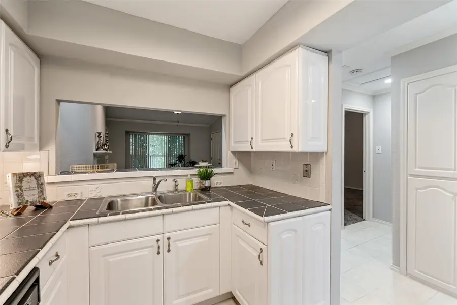 2732 Copper Creek Drive #202, Arlington, TX 76006 - #2