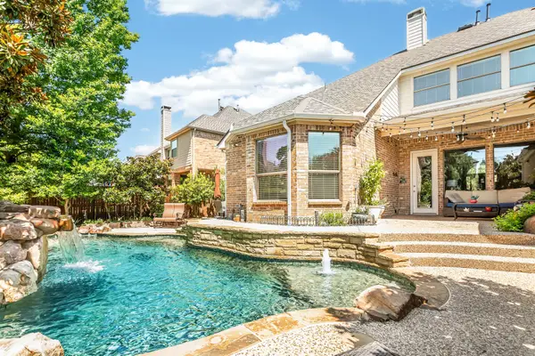 927 Mckamy Drive, Allen, TX 75013
