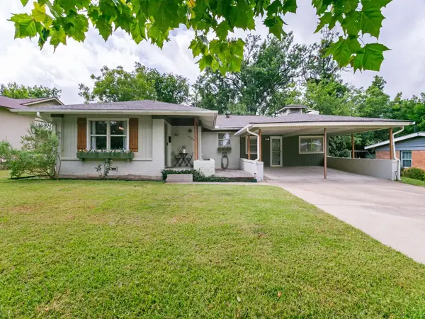 3505 Cromart Avenue, Fort Worth, TX 76133
