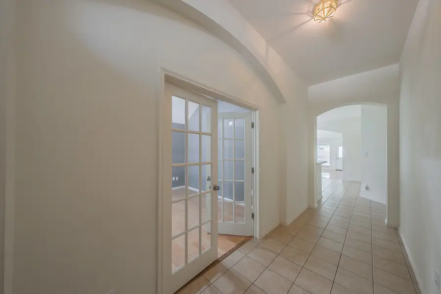 2755 Honey Suckle Drive, Grand Prairie, TX 75052 - #3