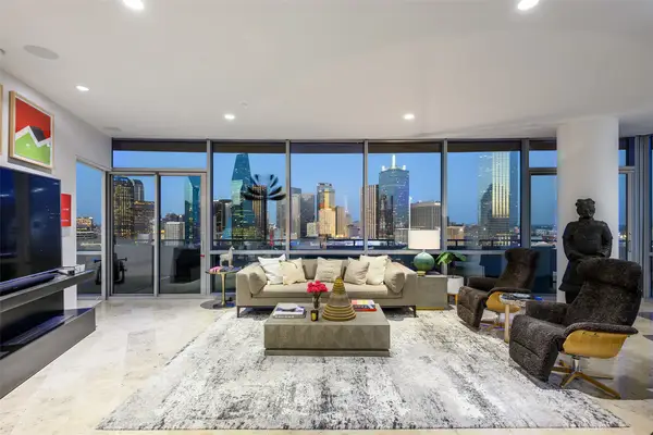 2200 Victory Avenue #2304, Dallas, TX 75219