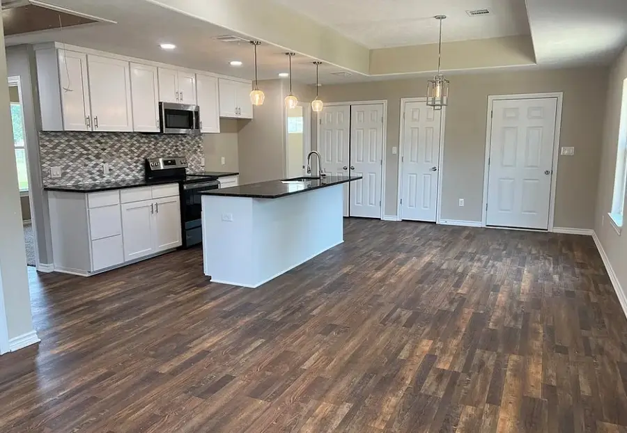 709 W Evans Street, Hearne, TX 77859 - #2