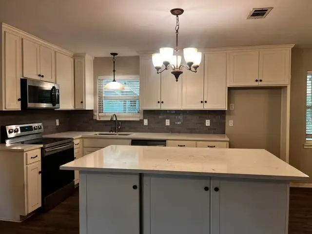 1110 Edgewood, Ennis, TX 75119 - #2