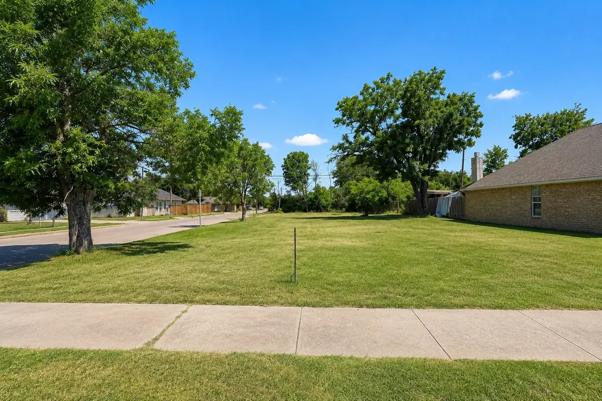 1101 Bessie Street, Fort Worth, TX 76104 - #1