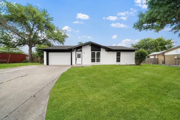 2118 Lamont Drive, Garland, TX 75040