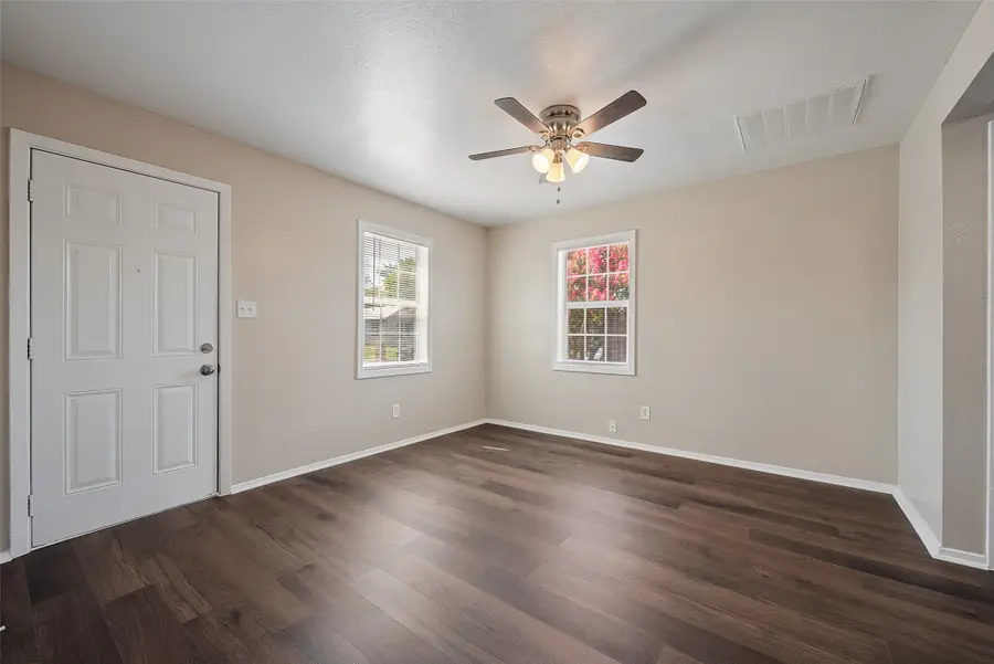 3118 N Nichols Street, Fort Worth, TX 76106 - #3