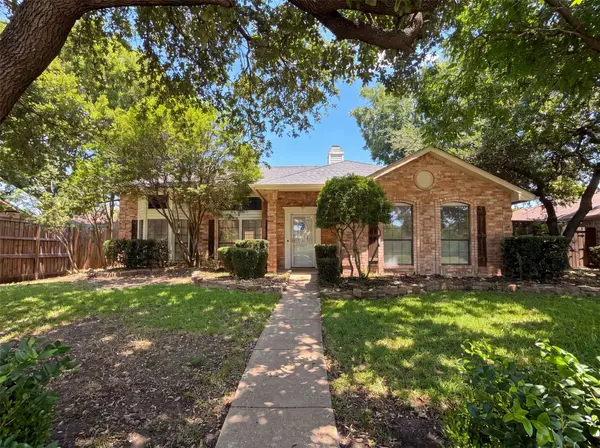 1613 Mullins Drive, Plano, TX 75025