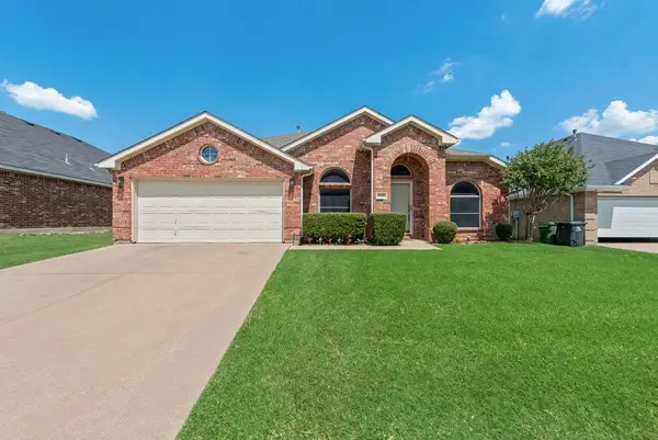 7711 Pittsford Lane, Arlington, TX 76002
