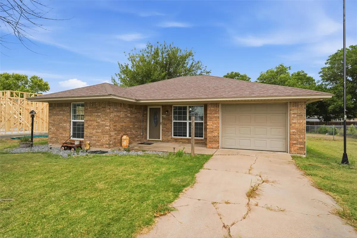 1203 N Reagan Street, West, TX 76691 - #1