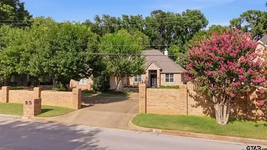 3204 Old Bullard Road, Tyler, TX 75701