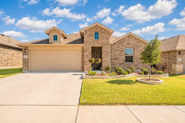 860 Round Robin Lane, Fort Worth, TX 76131