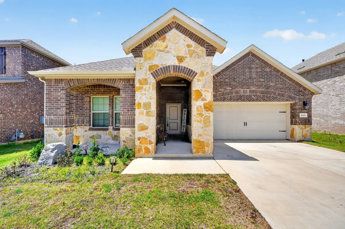 10105 Sunnyview Lane, Aubrey, TX 76227 - #1