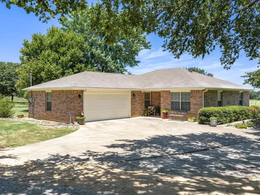 1100 Greg Street, Azle, TX 76020 - #3