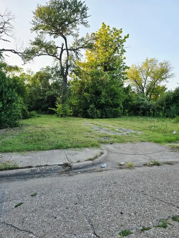 2511 Saint Clair Drive, Dallas, TX 75215
