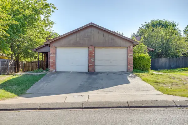 6725 Glenbrook Lane, Fort Worth, TX 76133